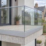 Garde-corps en verre sur mesure à fixation latérale | SV70 UF verre réglable | Dimensions sur mesure – Image 2
