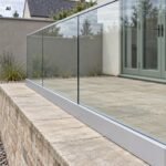 Garde-corps en verre sur mesure à fixation au sol | SV70 UT verre réglable | Dimensions sur mesure – Image 2